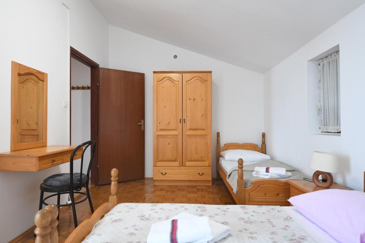 Pašman Apartmani Erna מראה חיצוני תמונה